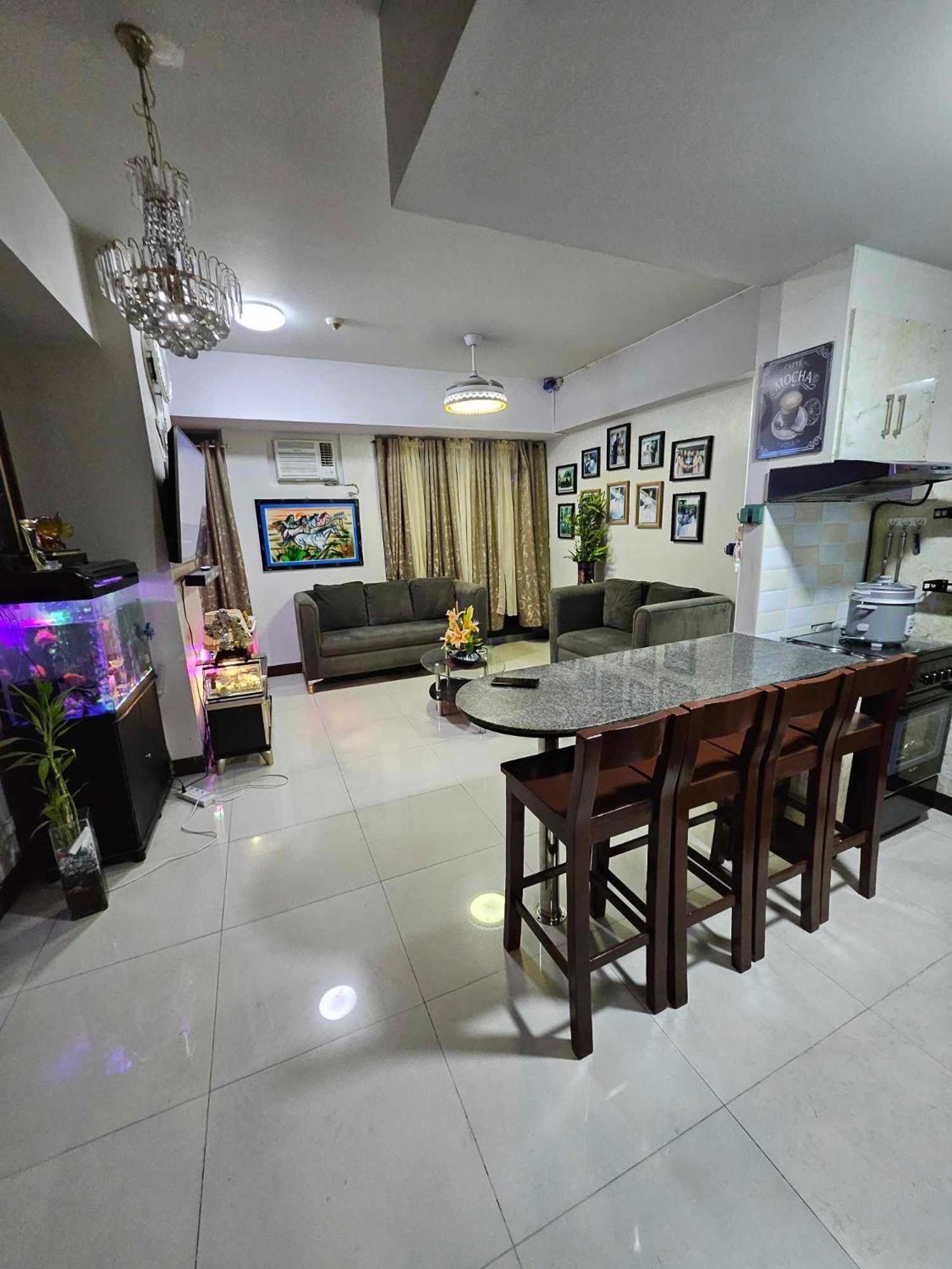 קואזון סיטי Cubao Manhattan Heights Unit 5A Tower C מראה חיצוני תמונה