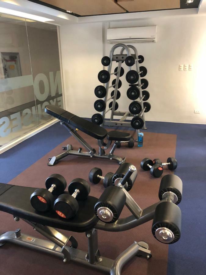 קואזון סיטי Cubao Manhattan Heights Unit 5A Tower C מראה חיצוני תמונה