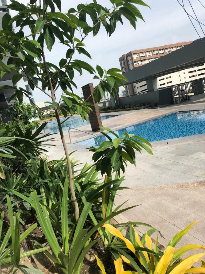 קואזון סיטי Cubao Manhattan Heights Unit 5A Tower C מראה חיצוני תמונה