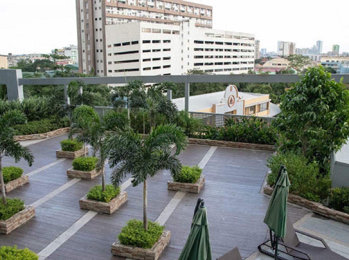 קואזון סיטי Cubao Manhattan Heights Unit 5A Tower C מראה חיצוני תמונה