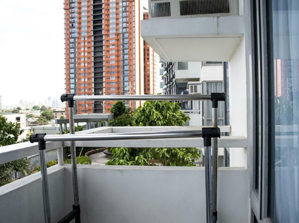 קואזון סיטי Cubao Manhattan Heights Unit 5A Tower C מראה חיצוני תמונה